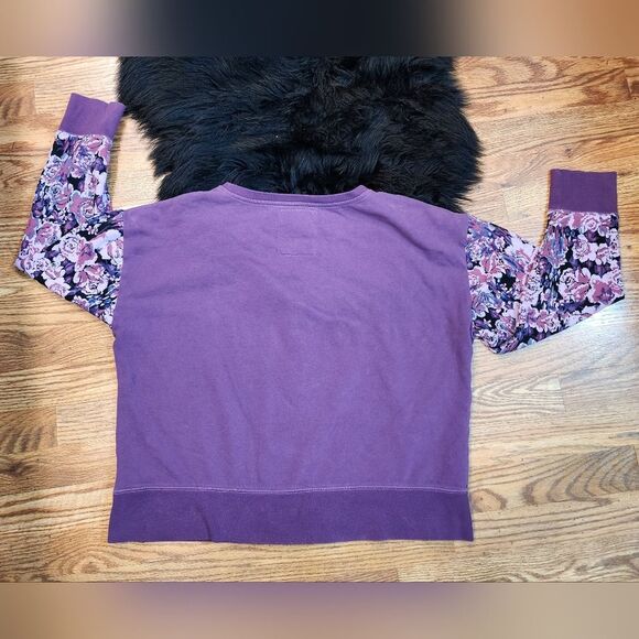 Life is Good Stay True Purple Floral Sleeve Relaxed Fit Sweatshirt Size L - Picture 2 of 8